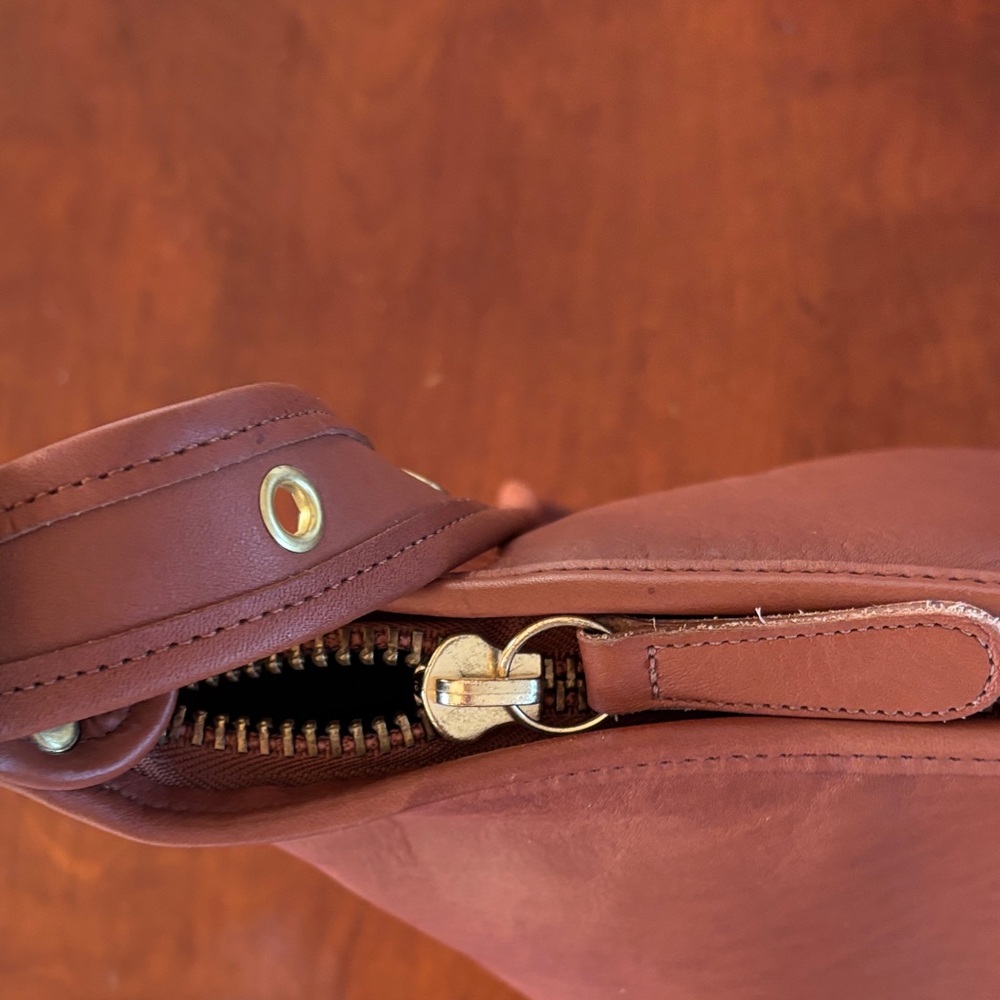 Coach Vintage Tan Leather Duffle Sac Bucket Bag - Picture 5 of 16